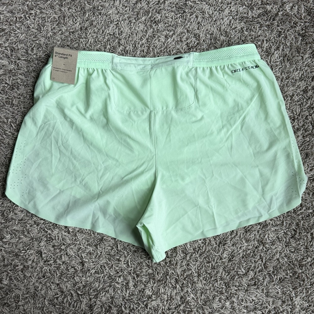 Nike ADV AeroSwift Running Shorts Mens Size Large Green Dri-FIT FN3352-376 NEW - Picture 2 of 7
